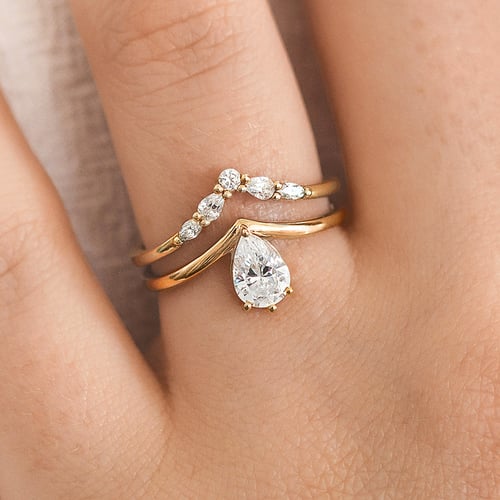 Originelles Verlobungs-Set aus Ringen mit Lab Grown Diamanten Kristine