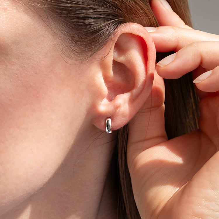 Silberne kreisrunde Ohrringe 140705