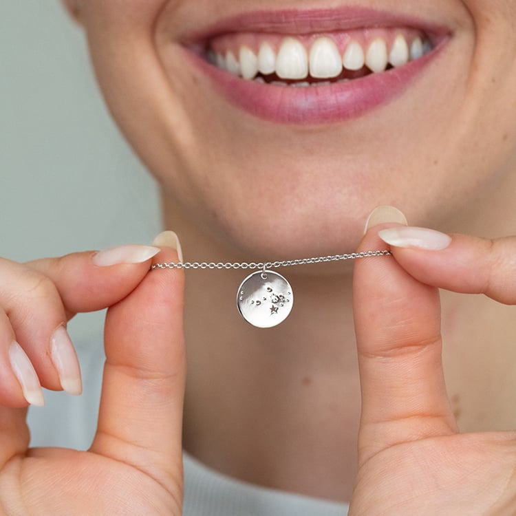 Silberner Anhänger mit Sternbild und Diamant Nyala 144862