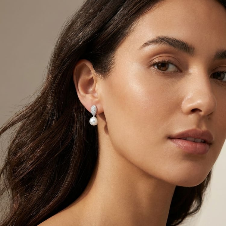 Silberne minimalistische Hängeohrringe mit Perlen und Zirkonia Manu 166317