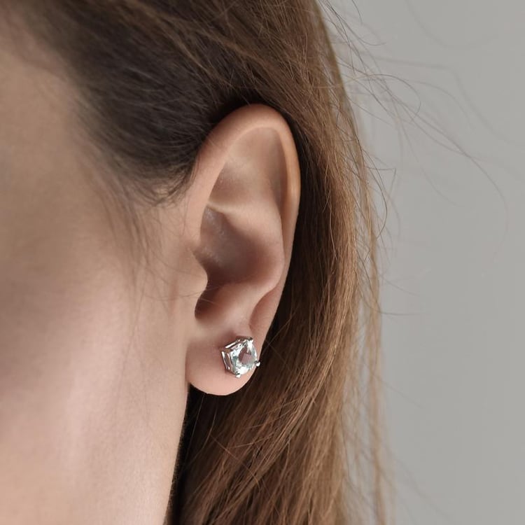 Ohrringe aus Gold mit Amethyst 13194