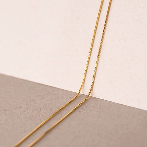 Zarte Goldkette mit 0.8 mm Breite und 45 cm Länge