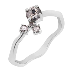 Silberner Cluster-Ring mit Salt and Pepper Diamanten Roche