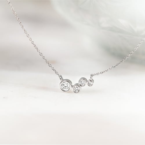 Moderne Goldene Halskette mit Diamanten Viola