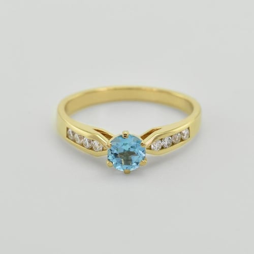 Verlobungsring mit Topas und Diamanten Mita