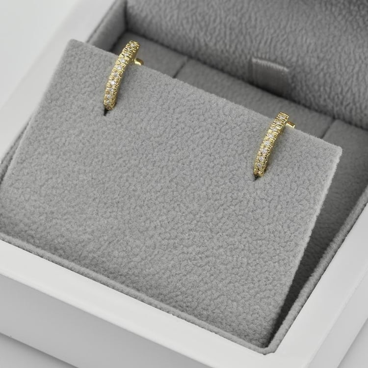 Silberne elegante Ohrreifen mit Lab Grown Diamanten Gomati 104006