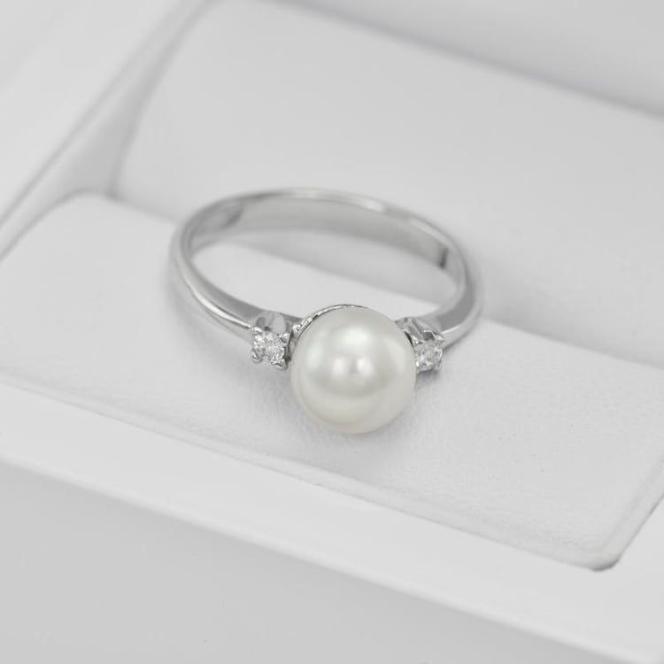 Perle und Diamanten in Goldring 21136