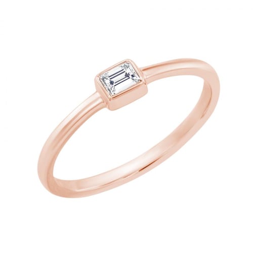 Goldener Verlobungsring mit Baguette Diamant Scaelola