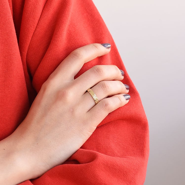 Romantische Eheringe mit Blumengravur Rabia 104236