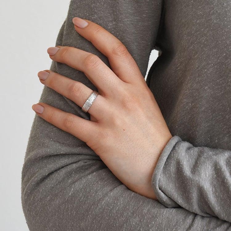 Atypische Eheringe aus Gold Basilio 76982