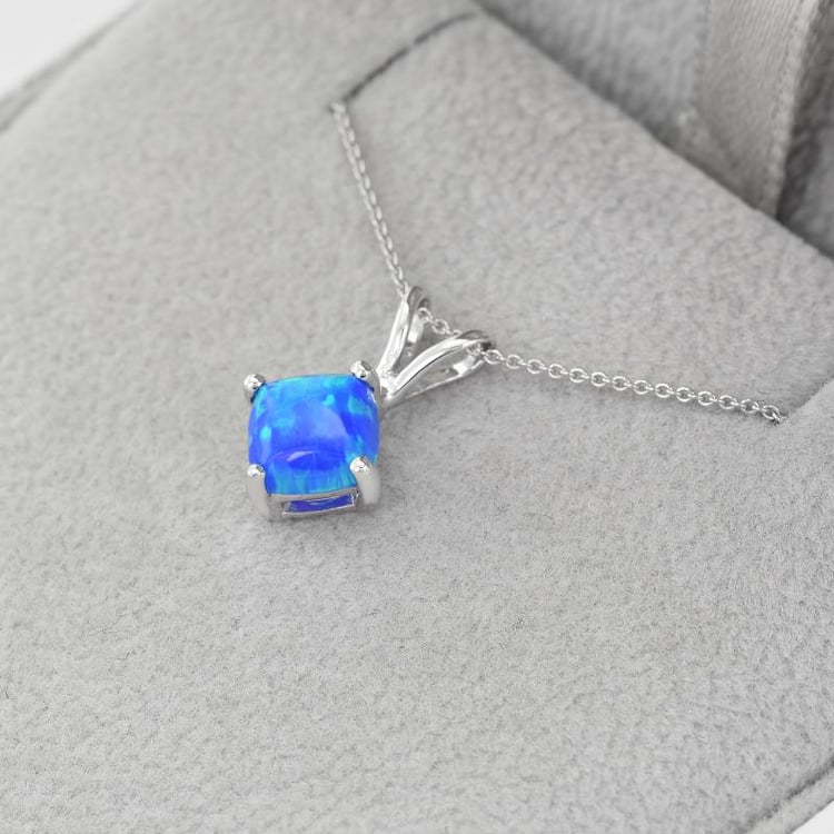 Halskette mit Opal in Eppi-Geschenkbox 39911