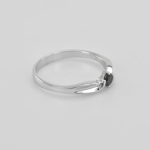 Verlobungsring mit schwarzem Diamant Amrusha
