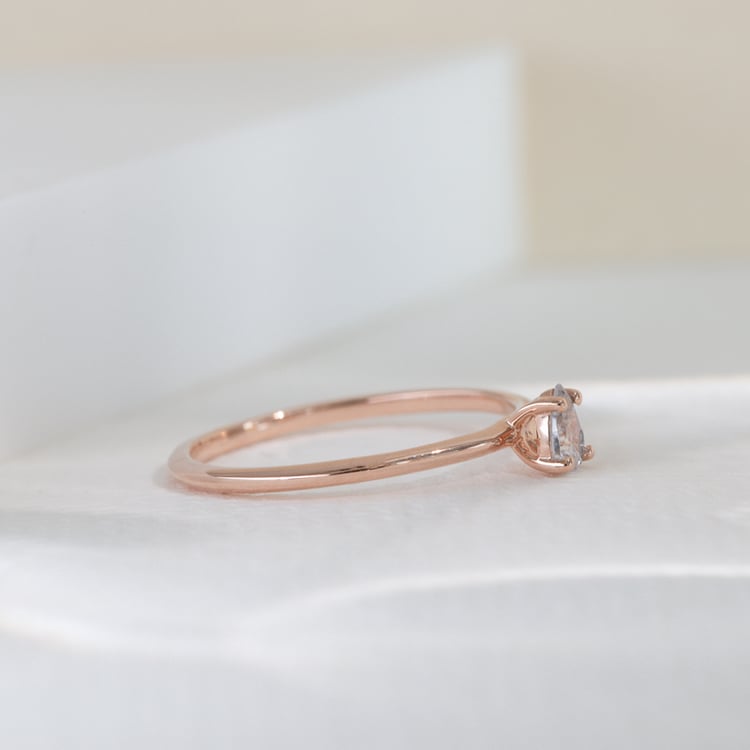 Verlobungsring mit einem Lab Grown Diamanten in Birnenform North 121431