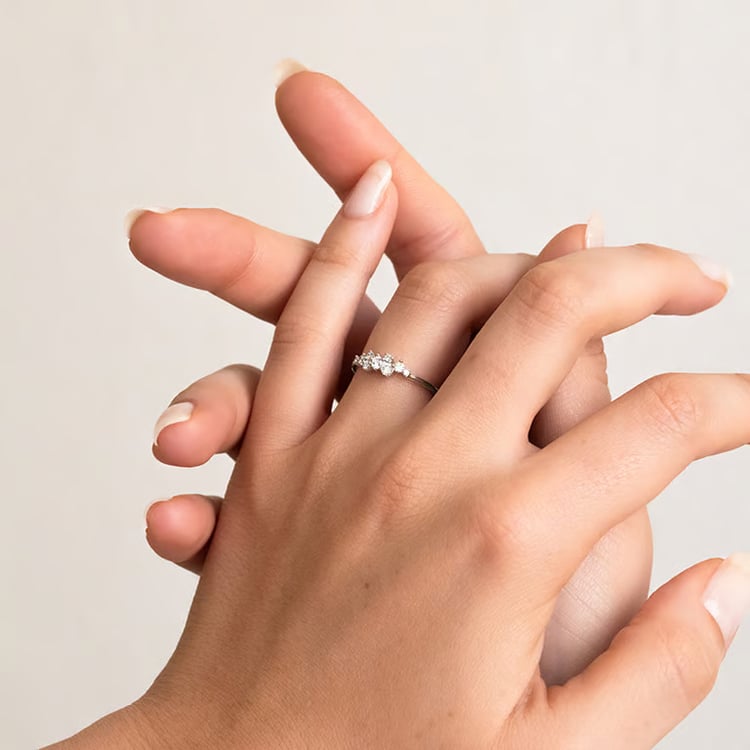 Cluster-Ring aus Gold in Champagnergold mit Moissaniten Isolde 171566