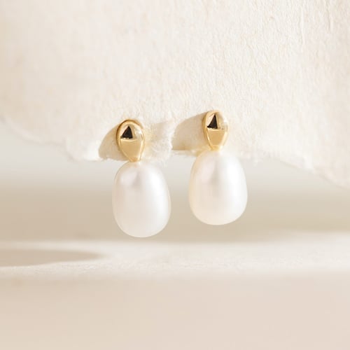 Elegante Perlenohrringe aus Gold Adele