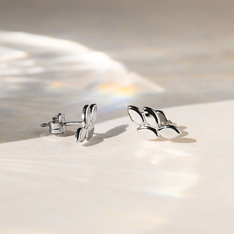 Goldene Ohrstecker mit Blättern Sintia 140481