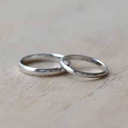 Trauringe aus Platin mit einem Diamanten Stanista