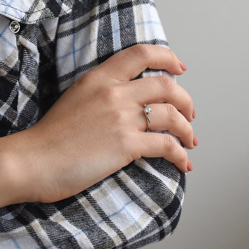 Verlobungsring mit Diamant Hetal