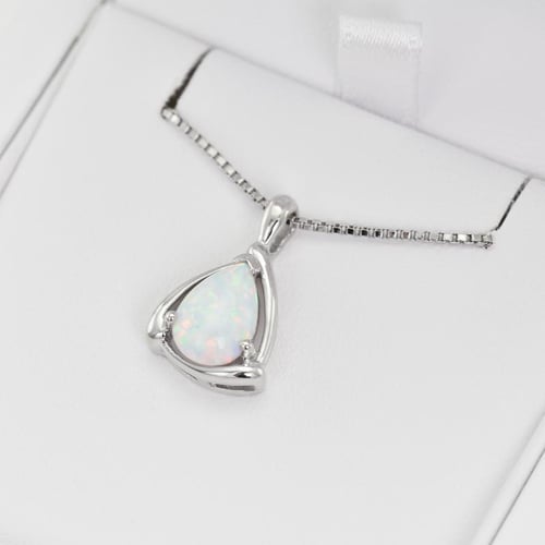 Silberanhänger mit weißem Opal Agrima