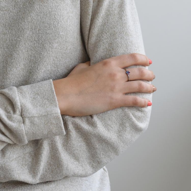 Goldener Cluster-Ring mit Opal, Rubin, Saphir und Diamant Bluma 52319