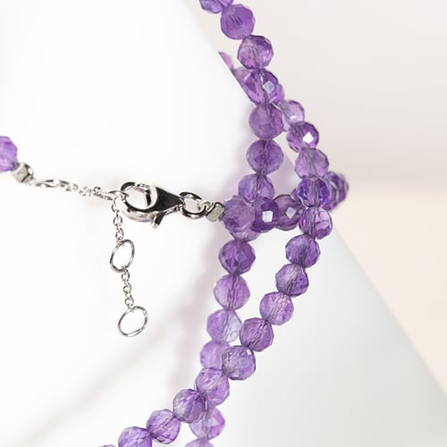 Silbernes Armband mit Amethyst-Perlen Halick