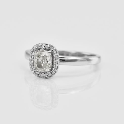 Verlobungsring aus Gold mit Prinzess-Diamanten Eleria