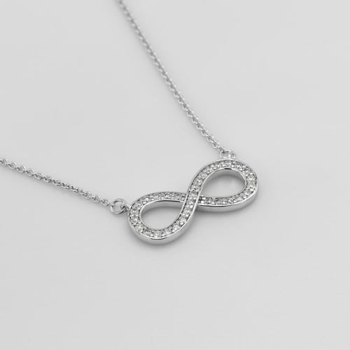 Zarte Anhänger mit Diamanten Magana