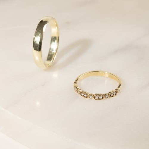 Wunderschöne Trauringe mit Vintage Ring und Court Ring Liam