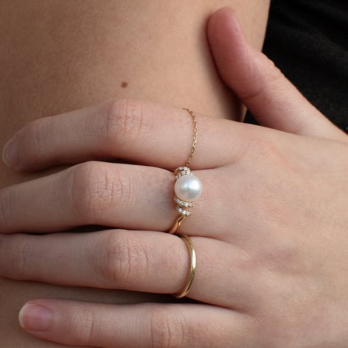 Goldring mit Perle und Diamanten Geeta