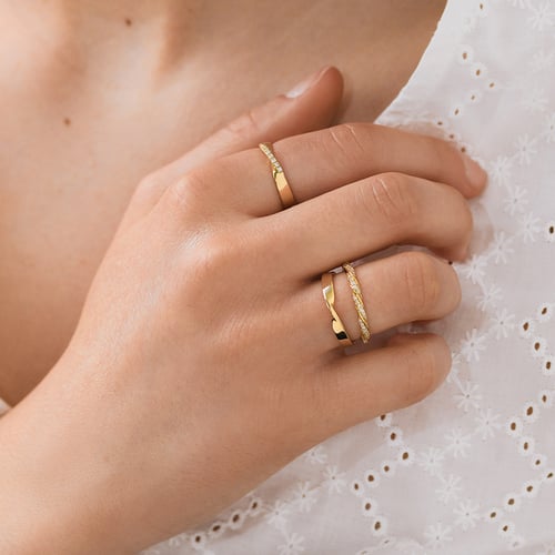 Interessanter Goldring mit Diamanten Brielle