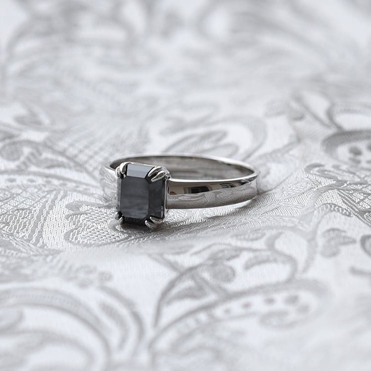 Ring mit Diamant 69651
