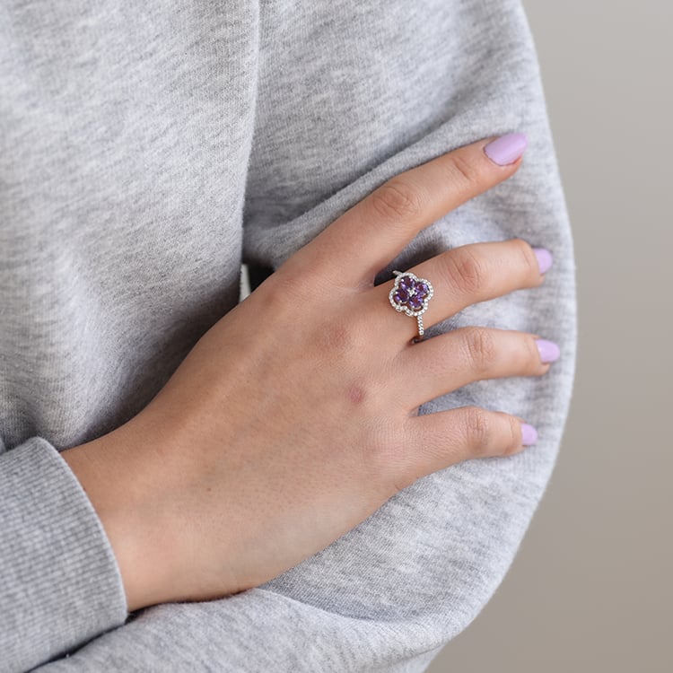 Ring aus Silber mit Amethyst 61844