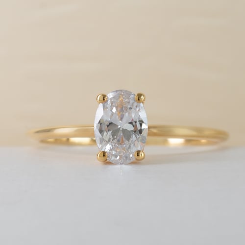 Verlobungsring mit 0.53ct IGI-zertifiziertem einem ovalen Diamanten Frost