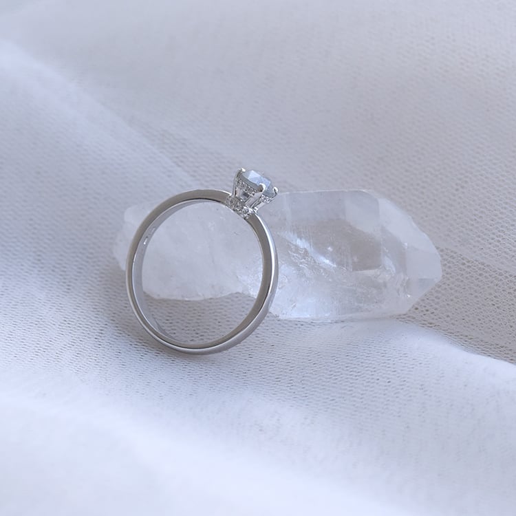 Goldener Verlobungsring mit Salt and Pepper Diamant Xela 66988