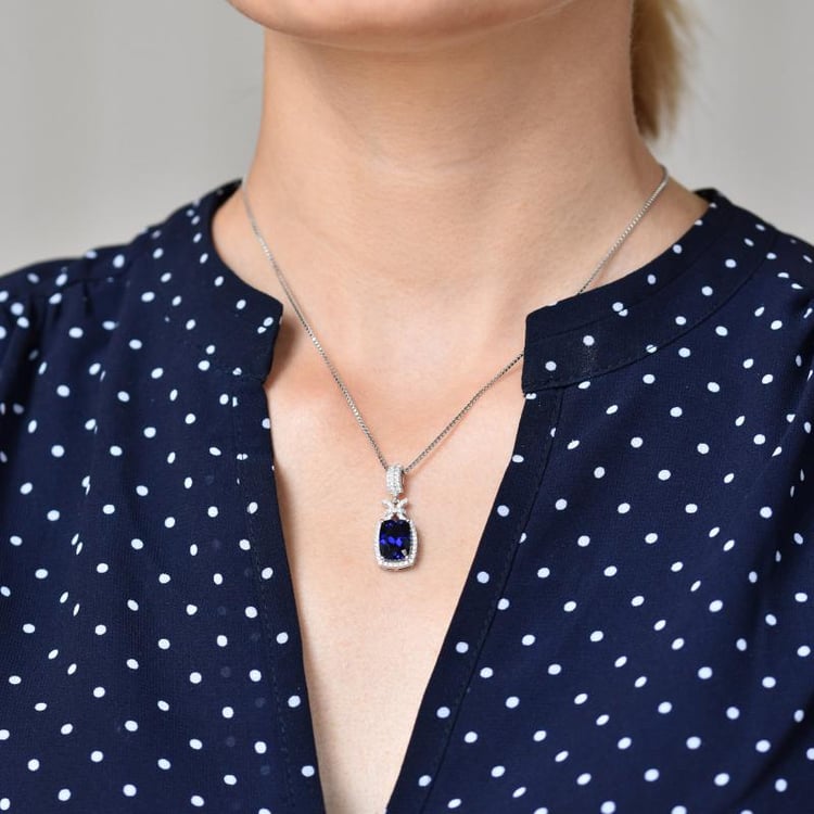 Silberner Anhänger mit Saphir 5424