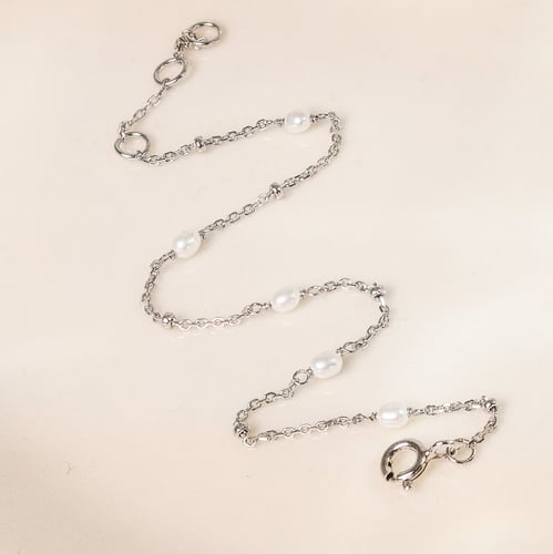 Silbernes Armband mit Perlen Malakai