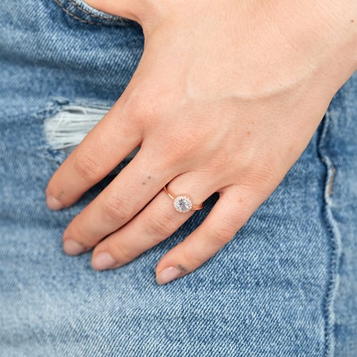 Goldener Verlobungsring mit Aquamarin Tafne