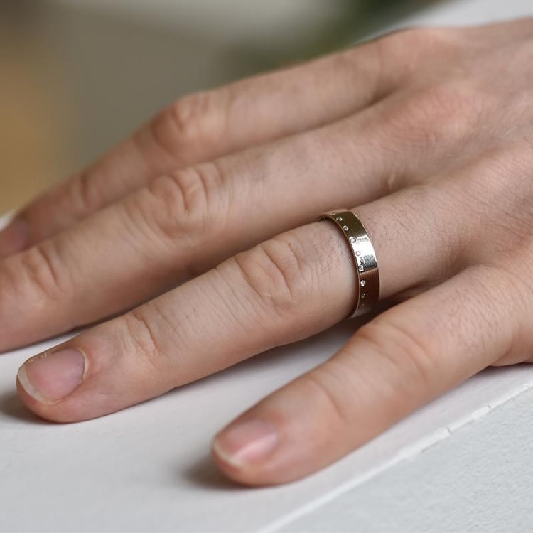 Ring mit Diamanten 28719