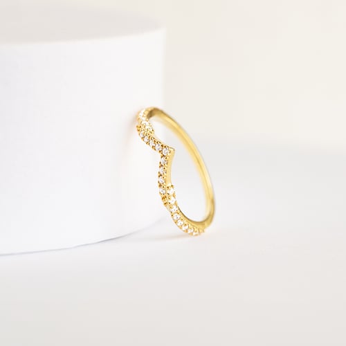 Eternityring in V-Form mit Diamanten Zach