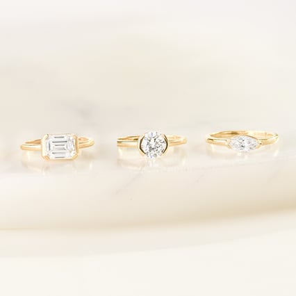 Verlobungsring mit Halblünette Diamanten in Emerald-Form Pompeia