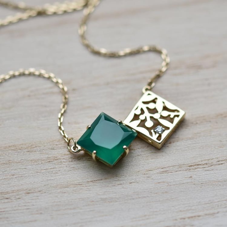 Goldene atypische Halskette mit Onyx und Diamant Cadencia 43381