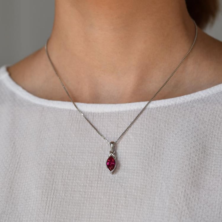 Rubin-Anhänger in Silber 14311