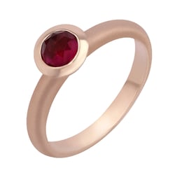 Goldener Ring mit Rose Cut Rubin Layla