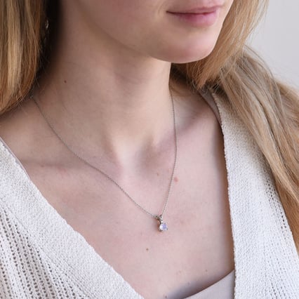 Anhänger aus Gold mit Mondstein und Diamant Timotei