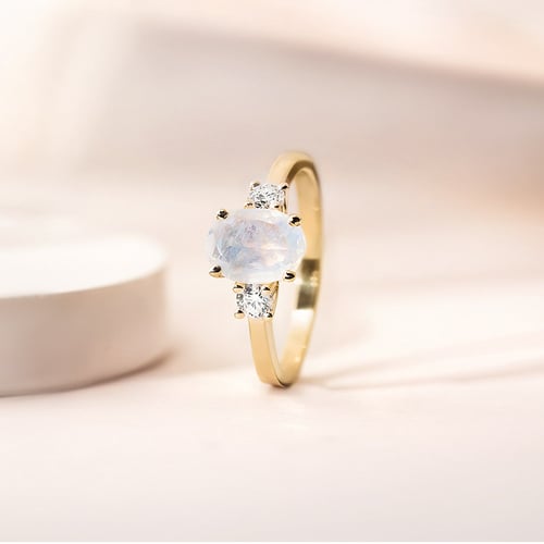 Goldring mit Mondstein und Moissanit Letty