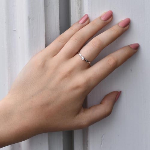 Eleganter Verlobungsring mit Lab Grown Diamanten Ximena
