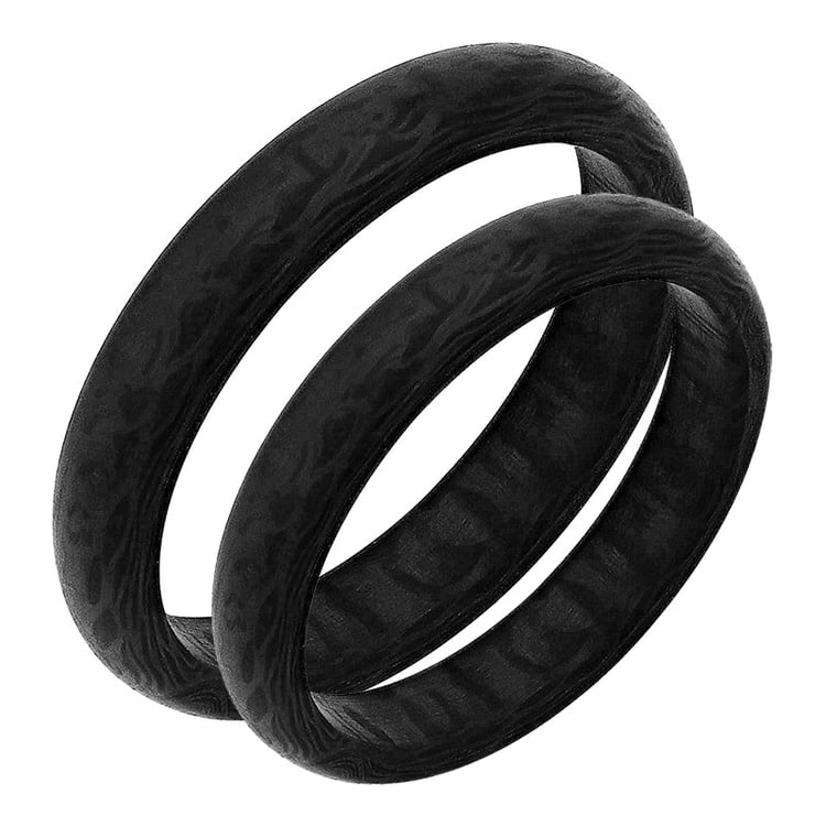 Halbrunde Trauringe aus Carbon Riem