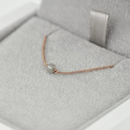 Goldenes Armband mit kubischem Diamant Memore