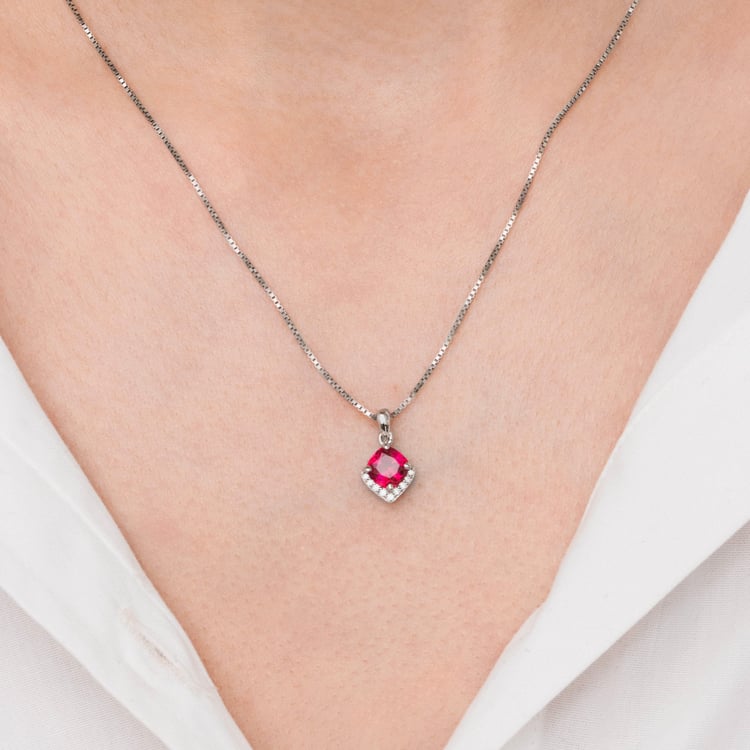 Silberner Anhänger mit simulierten Rubinen Augustin 165657