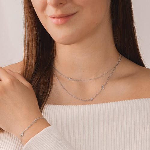 Silbernes Armband mit drei Buchstaben und Lab Grown Diamanten Annika